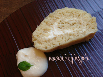 マクロビ豆腐クリームロールケーキ